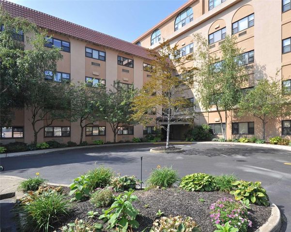 185 W Park Avenue 302, Long Beach, NY 11561