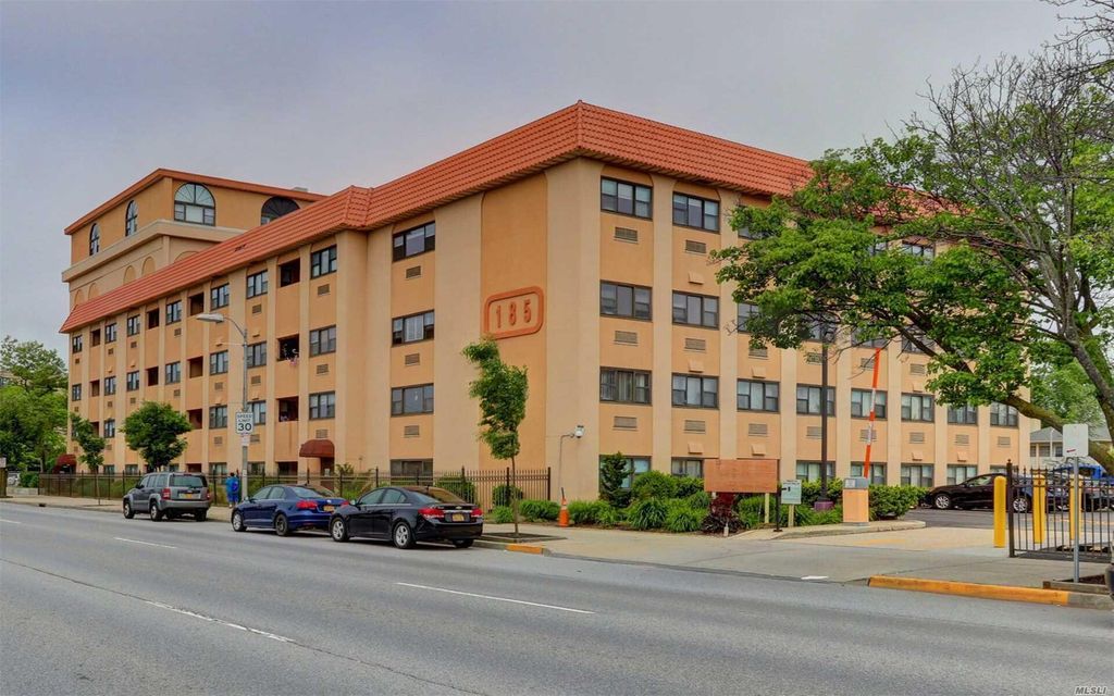 185 W Park Avenue 302, Long Beach, NY 11561