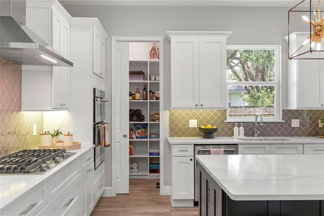 1438 W HARVARD STREET, Orlando, FL 32804