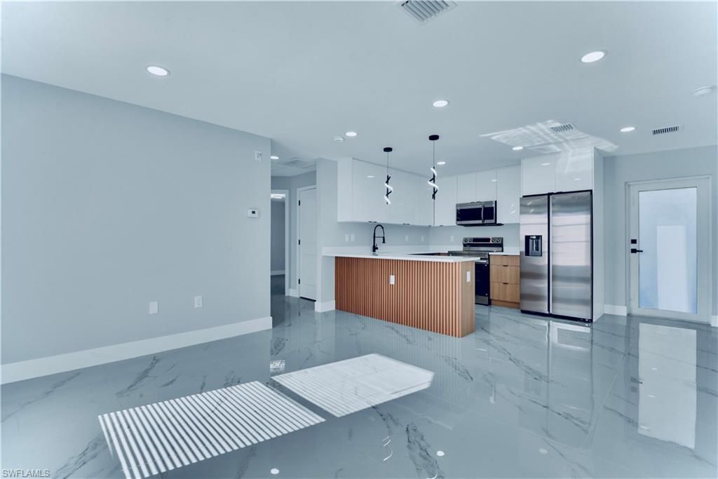 1019 Columbus BLVD S, LEHIGH ACRES, FL 33974 — photo 3
