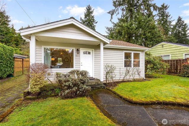 16011 27th Avenue NE, Shoreline, WA 98155