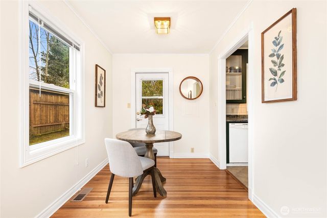 16011 27th Avenue NE, Shoreline, WA 98155