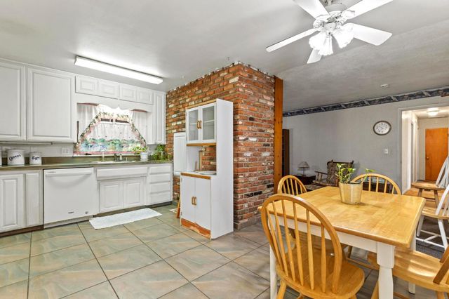 1502 Gray Ave, Yuba City, CA 95991