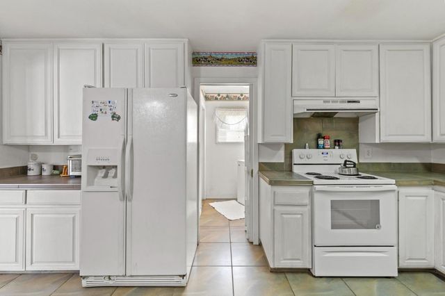 1502 Gray Ave, Yuba City, CA 95991