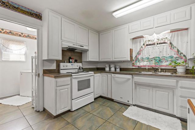 1502 Gray Ave, Yuba City, CA 95991