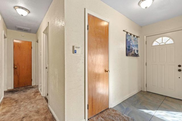 1502 Gray Ave, Yuba City, CA 95991