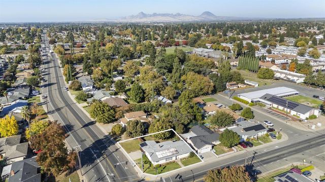 1502 Gray Ave, Yuba City, CA 95991