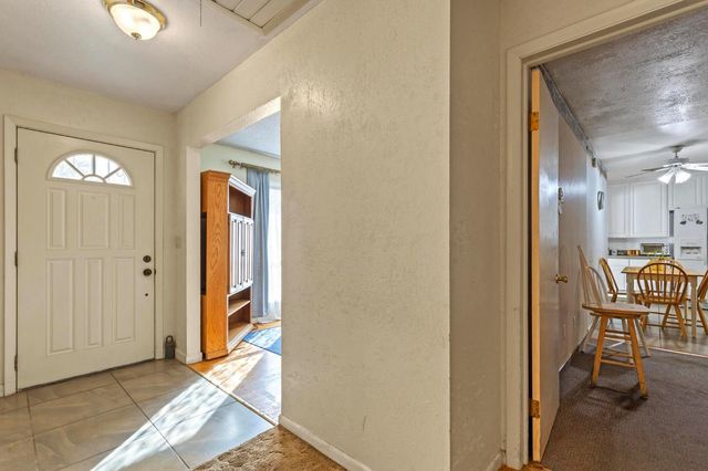 1502 Gray Ave, Yuba City, CA 95991