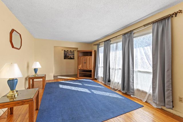 1502 Gray Ave, Yuba City, CA 95991