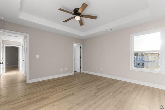 238 Beau Claire Circle, Byron, GA 31008