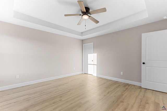 238 Beau Claire Circle, Byron, GA 31008