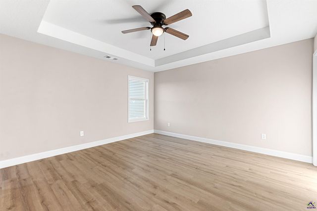 238 Beau Claire Circle, Byron, GA 31008