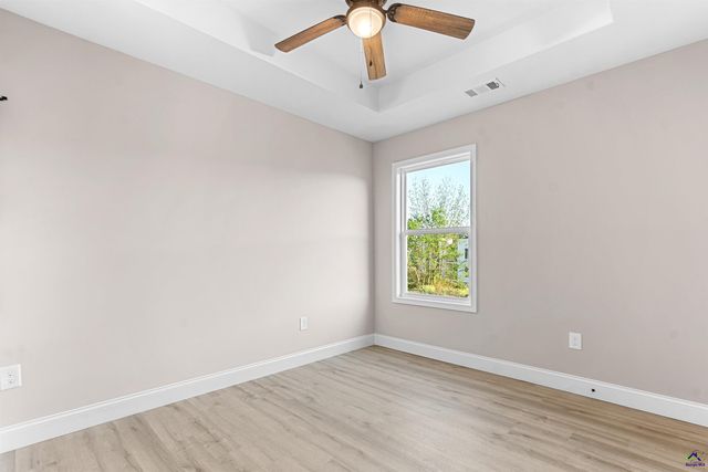 238 Beau Claire Circle, Byron, GA 31008