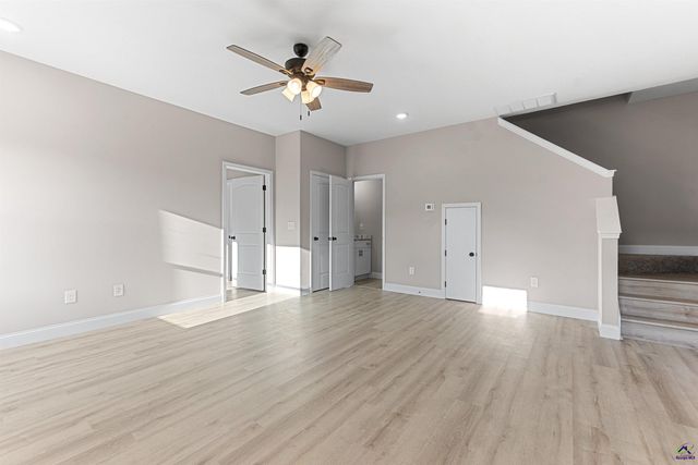 238 Beau Claire Circle, Byron, GA 31008