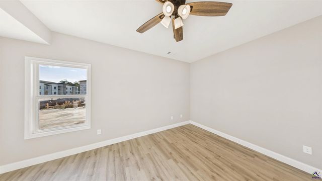 238 Beau Claire Circle, Byron, GA 31008