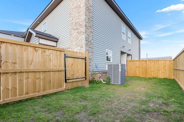 238 Beau Claire Circle, Byron, GA 31008