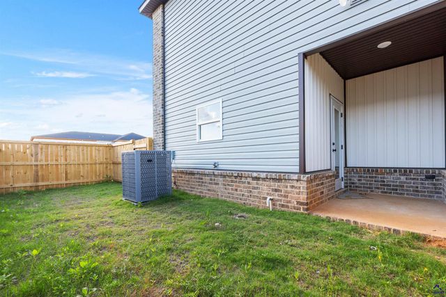 238 Beau Claire Circle, Byron, GA 31008