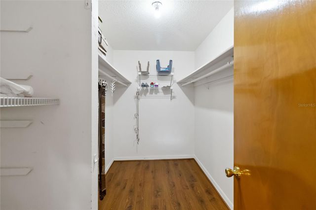 9835 LAKESHORE DRIVE, Clermont, FL 34711
