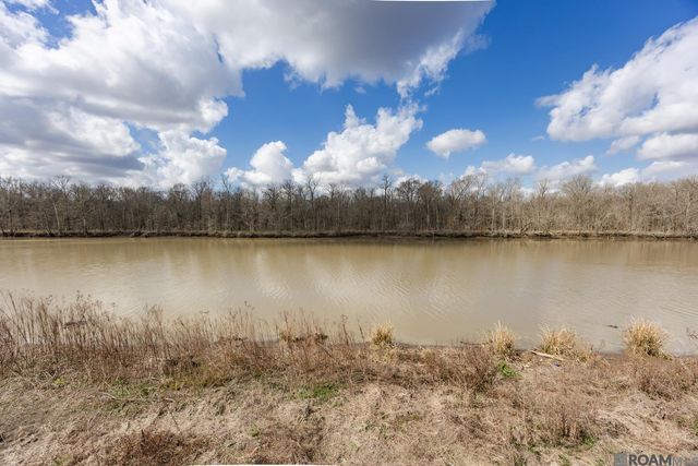 5974 Mill Town Rd, Brusly, LA 70719
