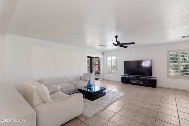 7791 W Lees Ferry Court, Tucson, AZ 85743