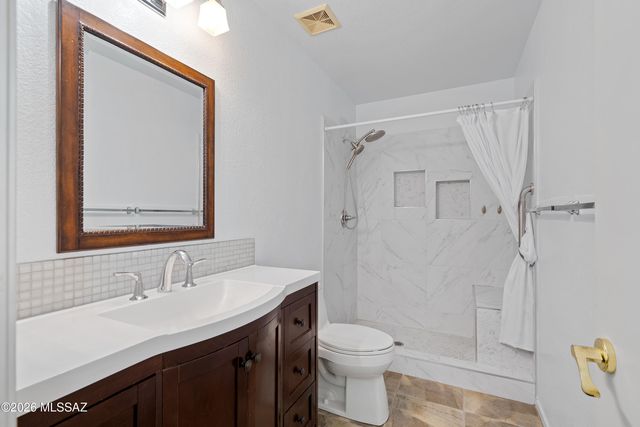 7791 W Lees Ferry Court, Tucson, AZ 85743