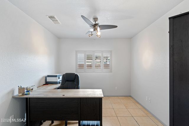 7791 W Lees Ferry Court, Tucson, AZ 85743
