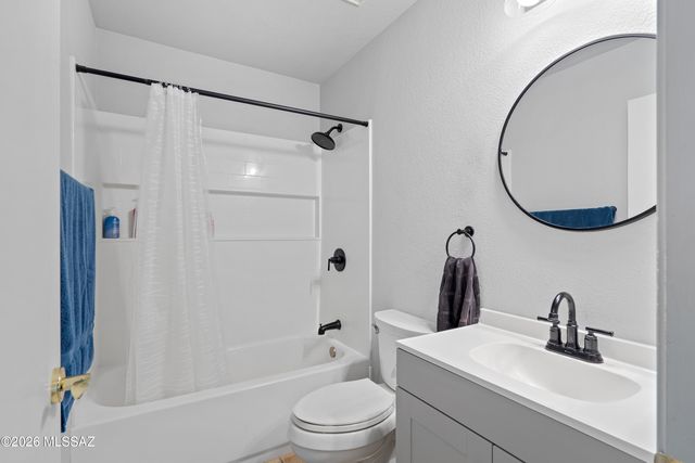 7791 W Lees Ferry Court, Tucson, AZ 85743