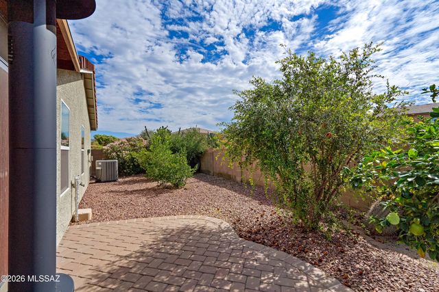 7791 W Lees Ferry Court, Tucson, AZ 85743