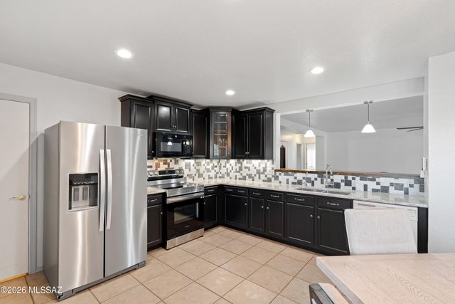 7791 W Lees Ferry Court, Tucson, AZ 85743