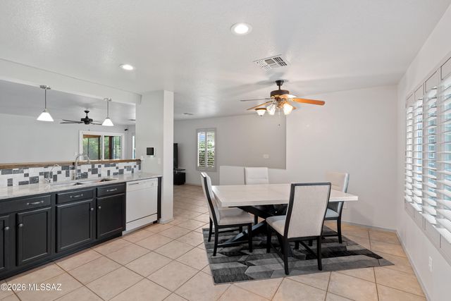 7791 W Lees Ferry Court, Tucson, AZ 85743