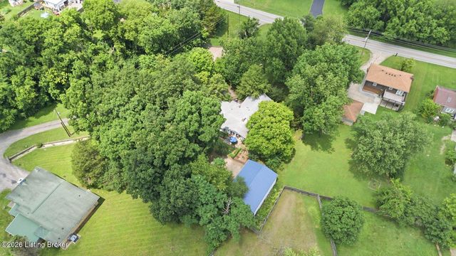 6218 Applegate Ln, Louisville, KY 40219