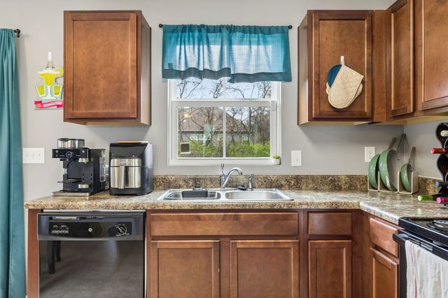 1865 Belle Arbor Dr, Nashville, TN 37207