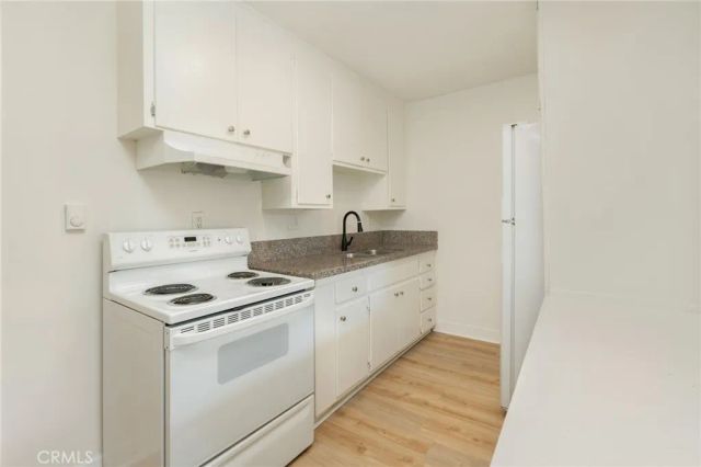 1626 Pine Avenue, Long Beach, CA 90813