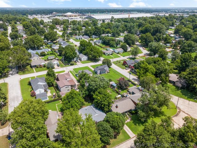 3709 E 24th Street, Tulsa, OK 74114
