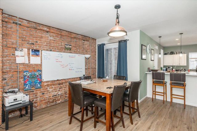 830 E 2nd Street, Duluth, MN 55805