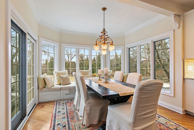 28360 Heritage Oak Road, Barrington, IL 60010