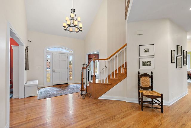 28360 Heritage Oak Road, Barrington, IL 60010