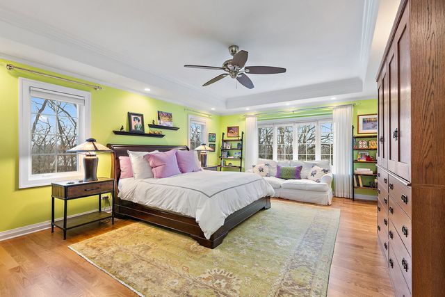 28360 Heritage Oak Road, Barrington, IL 60010