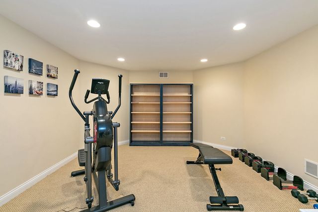 28360 Heritage Oak Road, Barrington, IL 60010