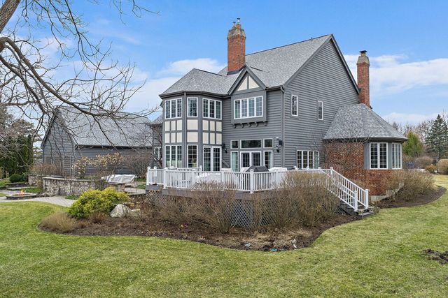 28360 Heritage Oak Road, Barrington, IL 60010