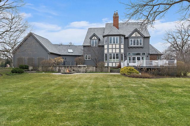 28360 Heritage Oak Road, Barrington, IL 60010