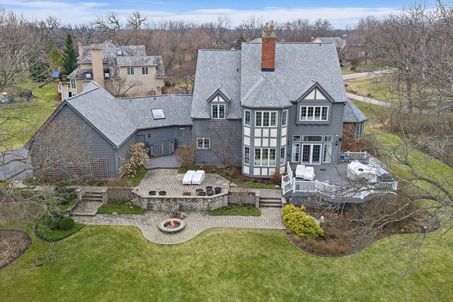 28360 Heritage Oak Road, Barrington, IL 60010