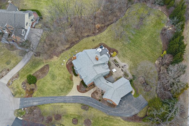 28360 Heritage Oak Road, Barrington, IL 60010