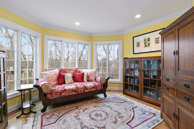 28360 Heritage Oak Road, Barrington, IL 60010