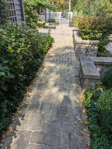 28360 Heritage Oak Road, Barrington, IL 60010