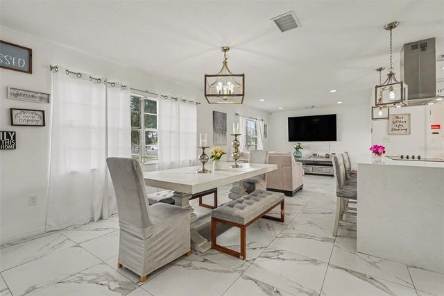 3101 S KINGS AVENUE, Brandon, FL 33511