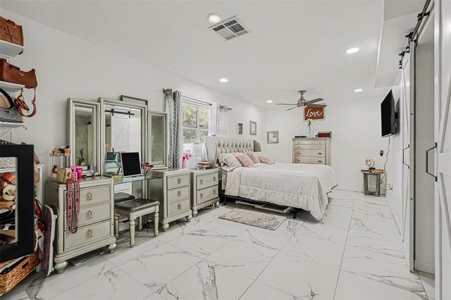 3101 S KINGS AVENUE, Brandon, FL 33511