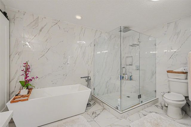 3101 S KINGS AVENUE, Brandon, FL 33511