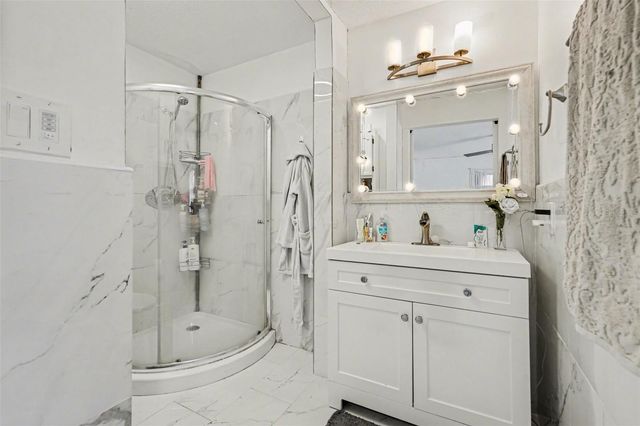 3101 S KINGS AVENUE, Brandon, FL 33511