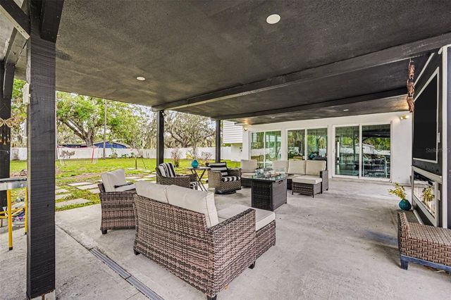 3101 S KINGS AVENUE, Brandon, FL 33511